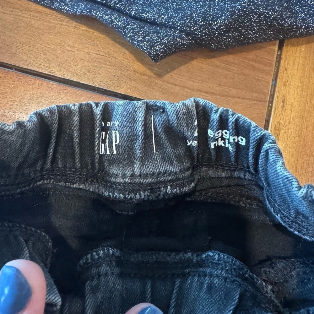 Toddler Girl 2T Bundle- Cat & Jack, Old Navy, and Baby Gap. - Picture 8 of 12